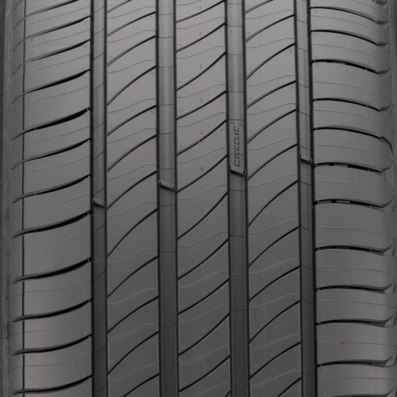 LLANTA MICHELIN PRIMACY 4 235/45R17 94Y